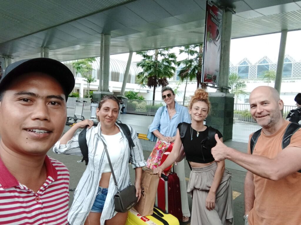 LOMBOK PRIVATE DRIVER 111268